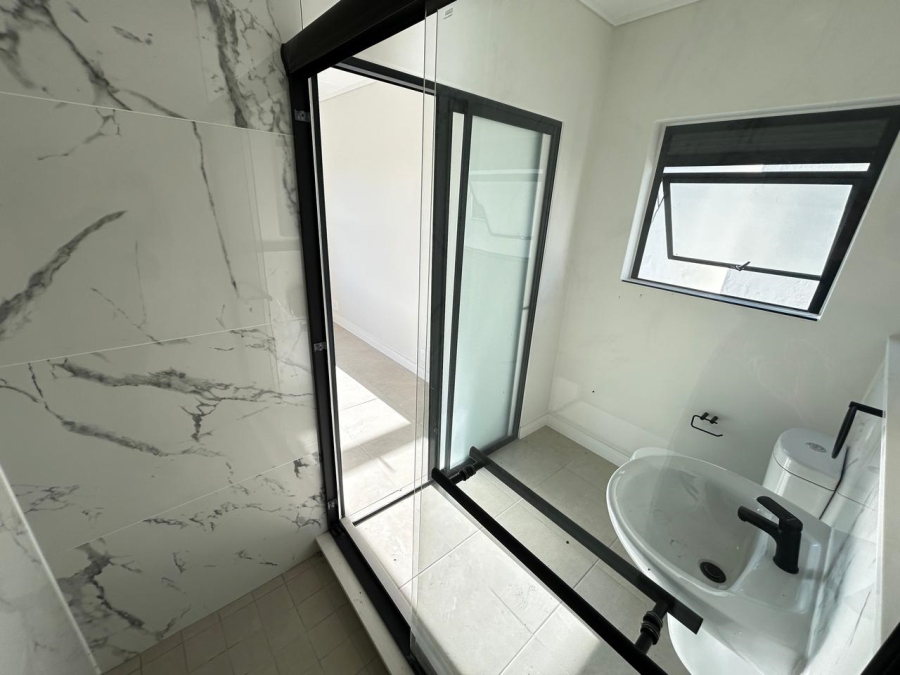 To Let 1 Bedroom Property for Rent in Croydon Western Cape